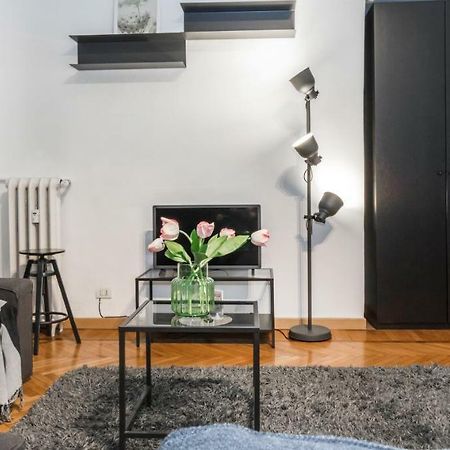 Hintown Castle Mansion Apartment Milano Exterior foto