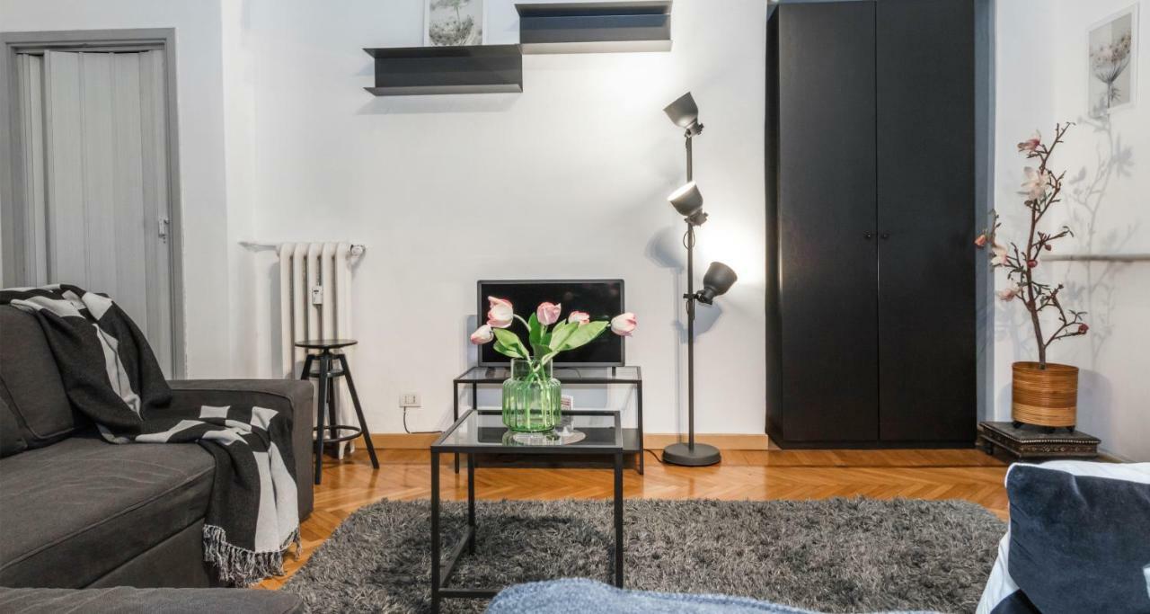 Hintown Castle Mansion Apartment Milano Exterior foto