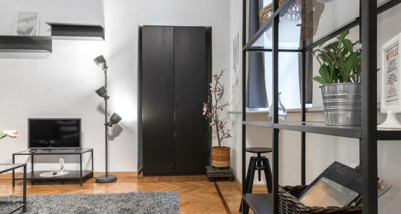 Hintown Castle Mansion Apartment Milano Exterior foto
